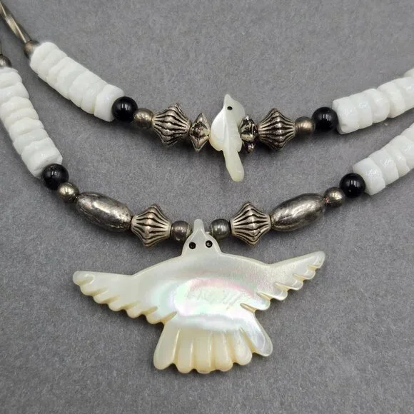 Vintage Southwestern Bird Fetish Necklace 18" Hand Carved MOP Heishi Beads - Picture 4 of 11